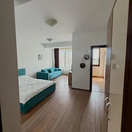 Azur Mamaia